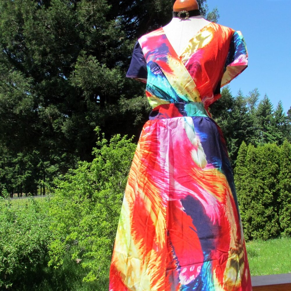 FESTIVAL MAXI DRESS,18, RED, YELLOW, GREEN, BLUE, PINK, WHITE, AQUA RESORT; PLUS - Picture 3 of 7